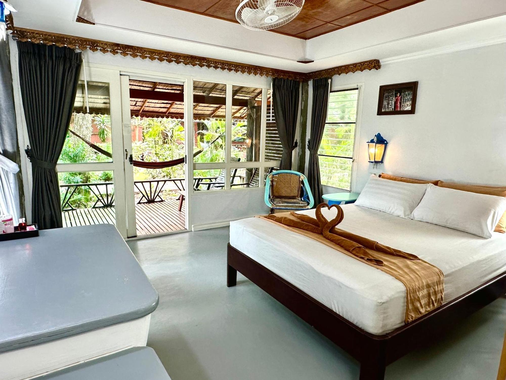 Bamboo Bungalows Koh Phayam Buitenkant foto