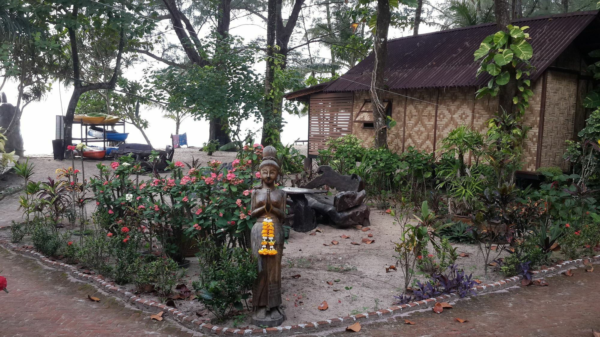 Bamboo Bungalows Koh Phayam Buitenkant foto
